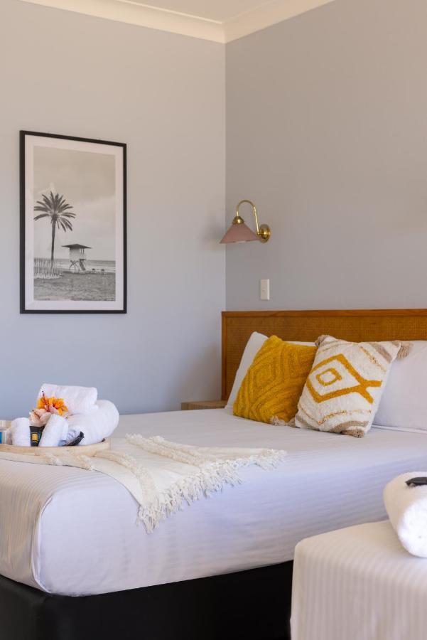 South Pacific Palms Motor Inn Tuncurry Exterior photo
