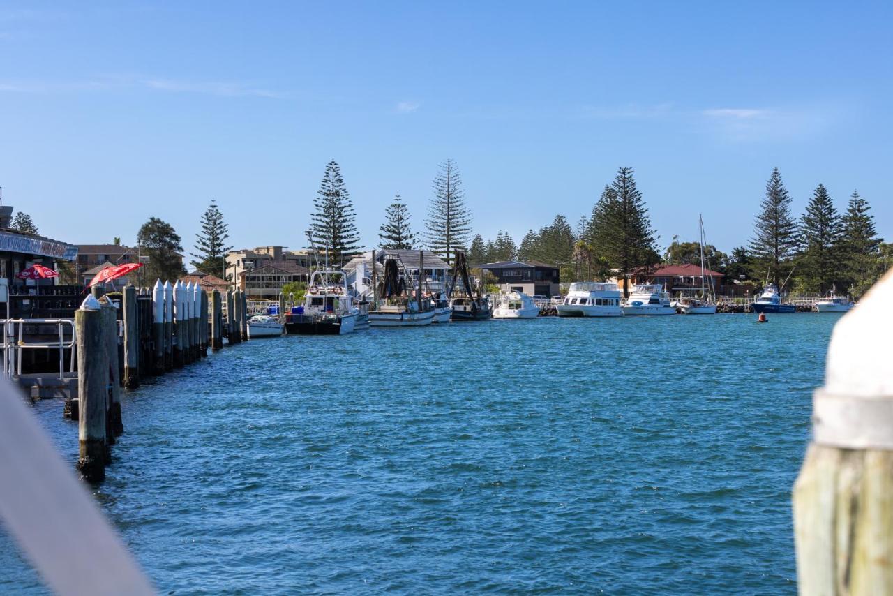 South Pacific Palms Motor Inn Tuncurry Exterior photo